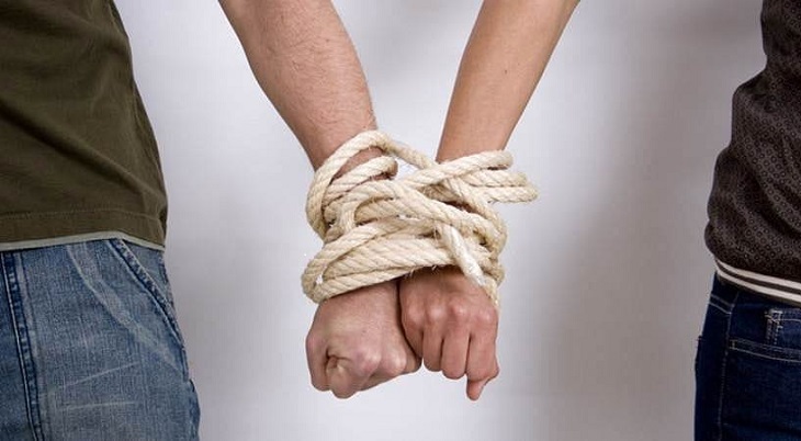 رابطه عاطفی ناسالم