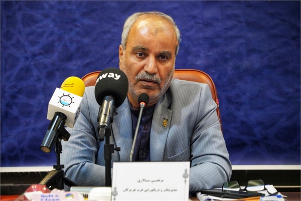 نشست خبری مدیر کل و مدیران بنادر و دریانوردی استان هرمزگان با اصحاب رسانه
