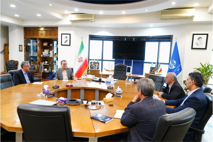 دیدار سفیر جدید ایران در انگلیس با معاون حمل و نقل وزیر راه و شهرسازی و سرپرست سازمان بنادر و دریانوردی