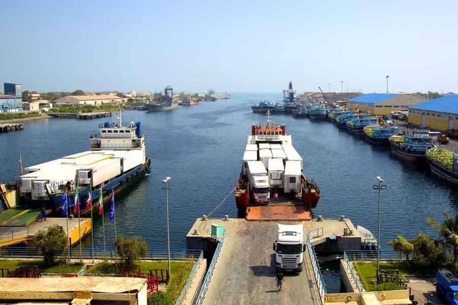افزایش 52 درصدی تخلیه و بارگیری کانتینرهای یخچالی در بنادر شرق هرمزگان