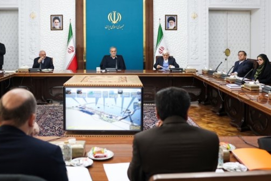ضرورت به کارگیری مشاوران مجرب و موفق در سطح جهانی، برای تهیه نقشه راه مناطق آزاد و بنادر کشور