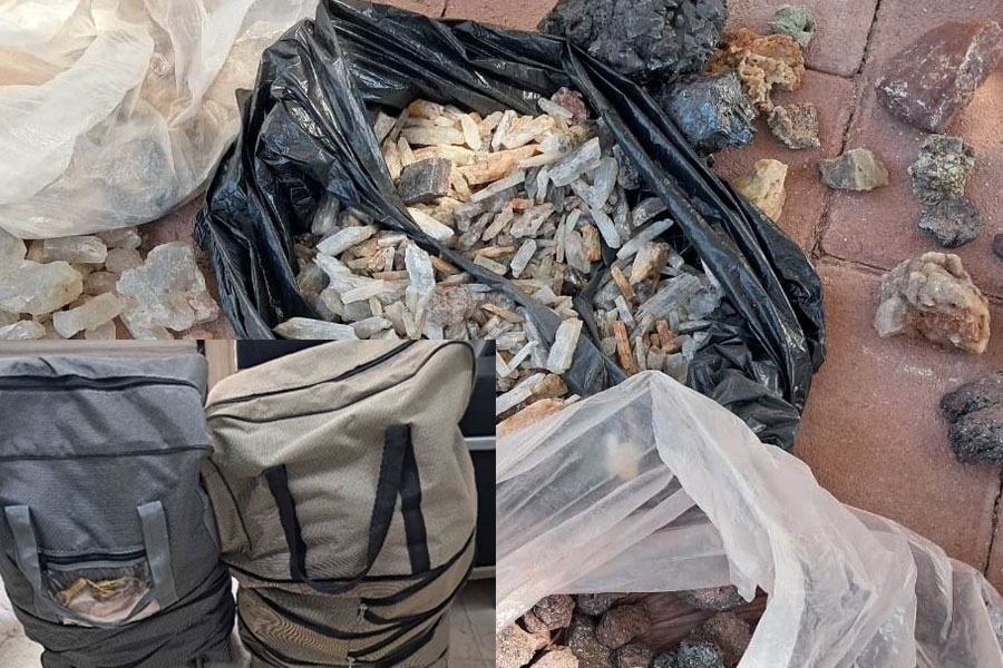 جلوگیری از خروج ۴۰ کیلوگرم خاک و سنگ جزیره هرمز