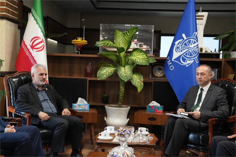بازدید فعالان حمل و نقل و خدمات لجستیکی تاجیکستان از بندر شهید بهشتی