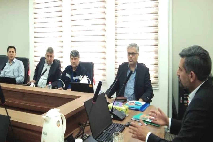 بازدیدجانشین قرارگاه پدافند الکترونیک از بندر شهید رجایی